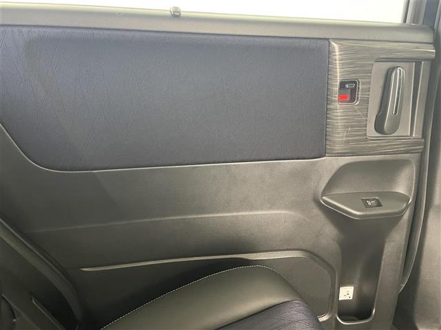 オデッセイ アブソルート・２０ｔｈアニバーサリーパッケージ　純正ナビ　バックカメラ　ドライブレコーダー　ＥＴＣ　両側パワースライドドア　ハーフレザー　衝突被害軽減システム　レーダークルーズコントロール　純正アルミホイール　純正フロアマット　オートＬＥＤライト（28枚目）