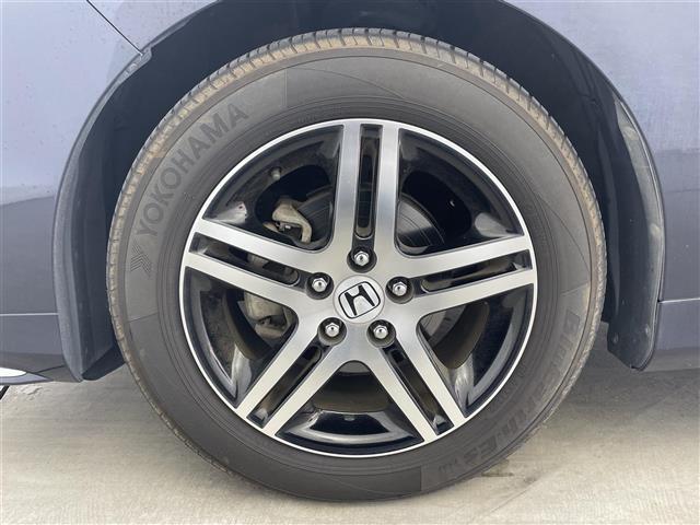 オデッセイ アブソルート・２０ｔｈアニバーサリーパッケージ　純正ナビ　バックカメラ　ドライブレコーダー　ＥＴＣ　両側パワースライドドア　ハーフレザー　衝突被害軽減システム　レーダークルーズコントロール　純正アルミホイール　純正フロアマット　オートＬＥＤライト（39枚目）