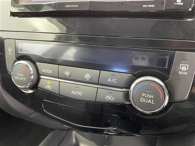 エクストレイル ２０Ｘ　エマージェンシーブレーキパッケージ　社外ナビ　バックカメラ　ドライブレコーダー　ＥＴＣ　衝突被害軽減システム　横滑り防止装置　アイドリングストップ　純正アルミホイール　純正フロアマット　オートＬＥＤライト　コーナーセンサー　スマートキー（14枚目）