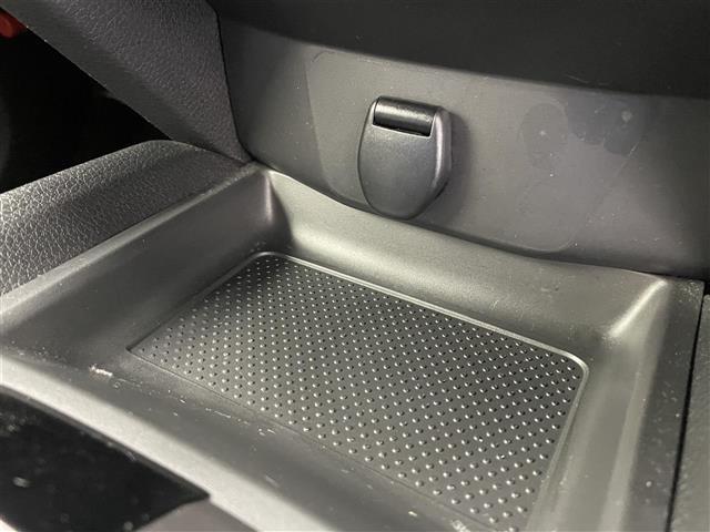 エクストレイル ２０Ｘ　エマージェンシーブレーキパッケージ　社外ナビ　バックカメラ　ドライブレコーダー　ＥＴＣ　衝突被害軽減システム　横滑り防止装置　アイドリングストップ　純正アルミホイール　純正フロアマット　オートＬＥＤライト　コーナーセンサー　スマートキー（15枚目）