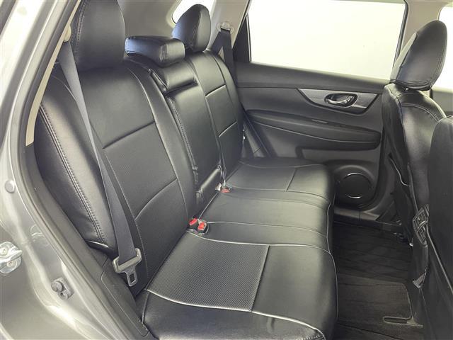 エクストレイル ２０Ｘ　エマージェンシーブレーキパッケージ　社外ナビ　バックカメラ　ドライブレコーダー　ＥＴＣ　衝突被害軽減システム　横滑り防止装置　アイドリングストップ　純正アルミホイール　純正フロアマット　オートＬＥＤライト　コーナーセンサー　スマートキー（24枚目）