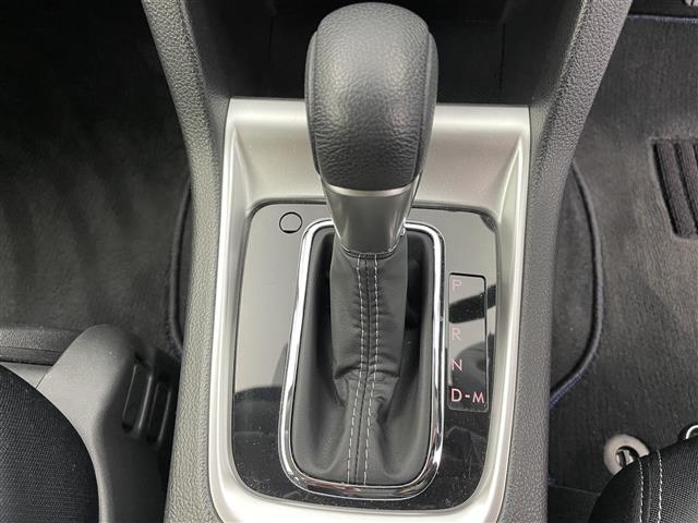 レヴォーグ １．６ＧＴアイサイト　純正ナビ　バックカメラ　ドライブレコーダー　ＥＴＣ　衝突被害軽減システム　レーダークルーズコントロール　横滑り防止装置　アイドリングストップ　純正フロアマット　電子パーキング　オートＬＥＤライト（20枚目）