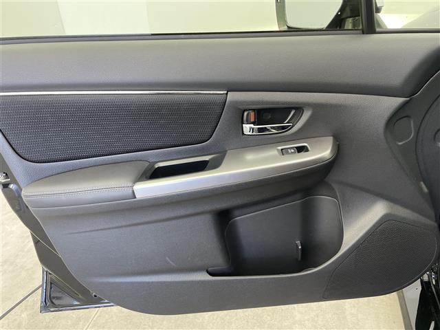 レヴォーグ １．６ＧＴアイサイト　純正ナビ　バックカメラ　ドライブレコーダー　ＥＴＣ　衝突被害軽減システム　レーダークルーズコントロール　横滑り防止装置　アイドリングストップ　純正フロアマット　電子パーキング　オートＬＥＤライト（26枚目）