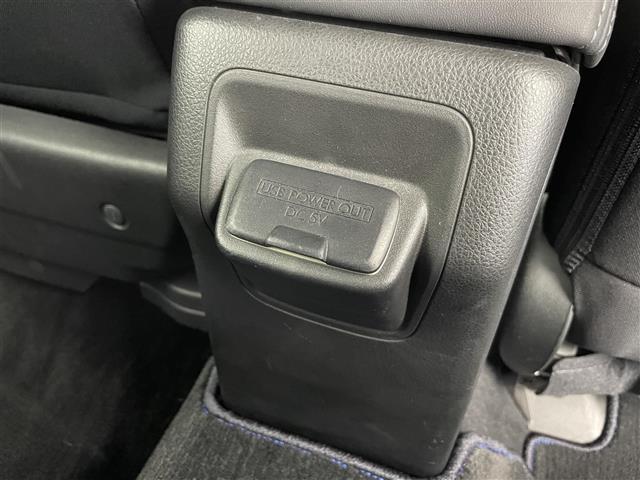 レヴォーグ １．６ＧＴアイサイト　純正ナビ　バックカメラ　ドライブレコーダー　ＥＴＣ　衝突被害軽減システム　レーダークルーズコントロール　横滑り防止装置　アイドリングストップ　純正フロアマット　電子パーキング　オートＬＥＤライト（31枚目）