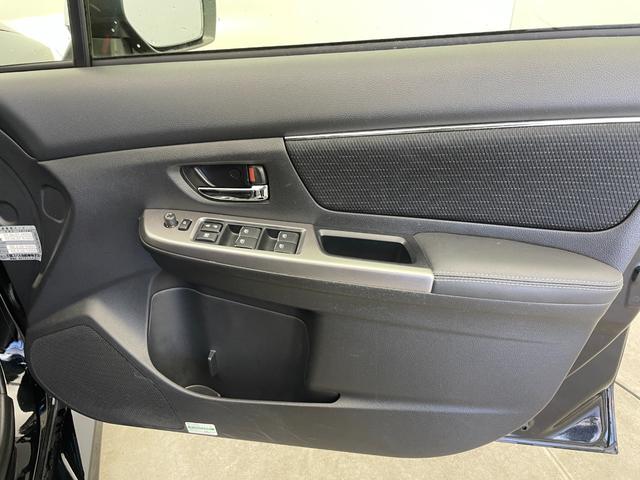 レヴォーグ １．６ＧＴアイサイト　純正ナビ　バックカメラ　ドライブレコーダー　ＥＴＣ　衝突被害軽減システム　レーダークルーズコントロール　横滑り防止装置　アイドリングストップ　純正フロアマット　電子パーキング　オートＬＥＤライト（41枚目）