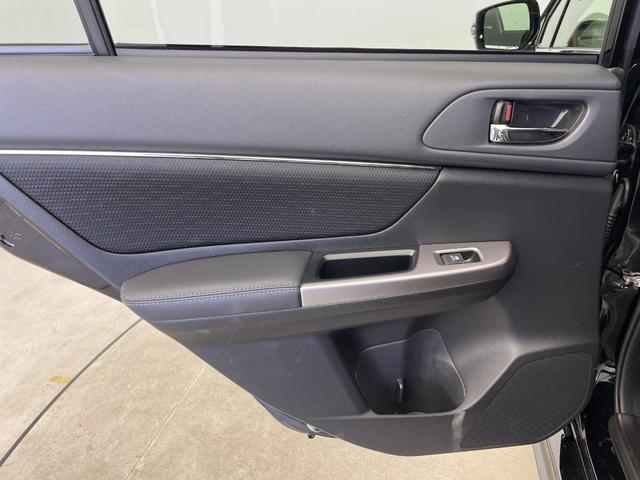 レヴォーグ １．６ＧＴアイサイト　純正ナビ　バックカメラ　ドライブレコーダー　ＥＴＣ　衝突被害軽減システム　レーダークルーズコントロール　横滑り防止装置　アイドリングストップ　純正フロアマット　電子パーキング　オートＬＥＤライト（42枚目）