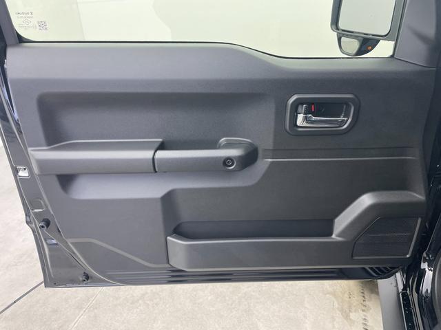 ジムニーノマド FC ワンオーナー 4WD デュアルカメラブレーキサポート アダプティブクルーズコントロール 車線逸脱警報機能 標識認識機能 後退時ブレーキサポート ハイビームアシスト オートLEDライト パーキングセンサ(39枚目)