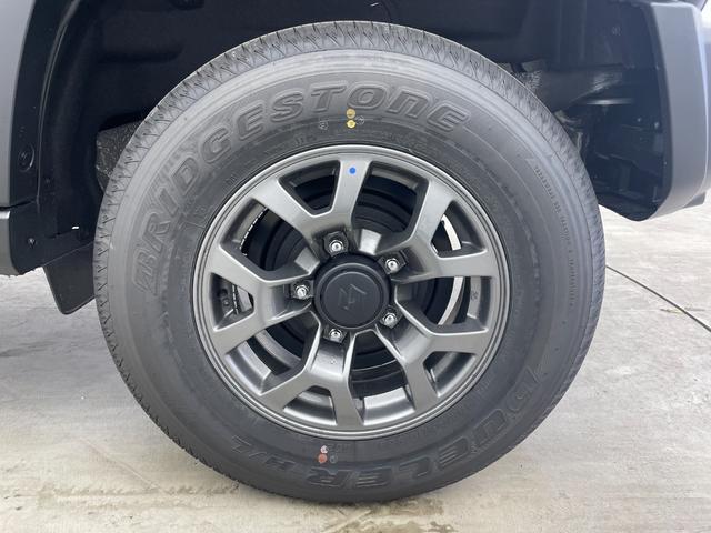 ジムニーノマド FC ワンオーナー 4WD デュアルカメラブレーキサポート アダプティブクルーズコントロール 車線逸脱警報機能 標識認識機能 後退時ブレーキサポート ハイビームアシスト オートLEDライト パーキングセンサ(58枚目)