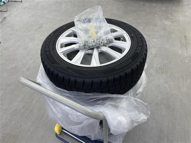 シエンタ ファンベースG クエロ ワンオーナー 純正SDナビ BT フルセグTV バックカメラ 社外AW付き冬タイヤ積込 両側パワースライドドア 衝突軽減システム クルコン レーンキープアシスト コーナーセンサー オートハイビーム(2枚目)