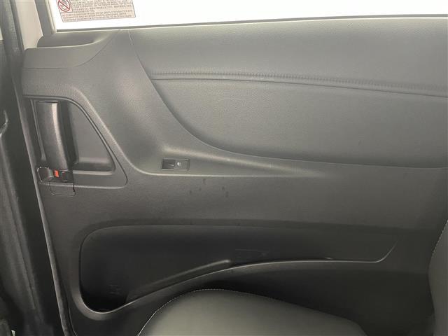 シエンタ ファンベースG クエロ ワンオーナー 純正SDナビ BT フルセグTV バックカメラ 社外AW付き冬タイヤ積込 両側パワースライドドア 衝突軽減システム クルコン レーンキープアシスト コーナーセンサー オートハイビーム(26枚目)