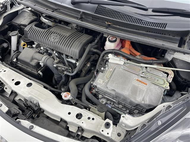 シエンタ ファンベースG クエロ ワンオーナー 純正SDナビ BT フルセグTV バックカメラ 社外AW付き冬タイヤ積込 両側パワースライドドア 衝突軽減システム クルコン レーンキープアシスト コーナーセンサー オートハイビーム(40枚目)