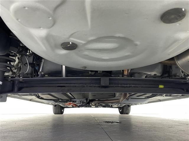 シエンタ ファンベースG クエロ ワンオーナー 純正SDナビ BT フルセグTV バックカメラ 社外AW付き冬タイヤ積込 両側パワースライドドア 衝突軽減システム クルコン レーンキープアシスト コーナーセンサー オートハイビーム(41枚目)