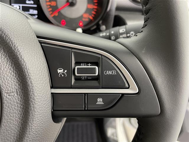 ジムニーノマド FC デュアルカメラブレーキサポート 純正フロアマット 純正ドアバイザー 前後コーナーセンサー LEDヘッドライト オートライト レーンキープアシスト レーダークルーズコントロール シートヒーター スマート(7枚目)