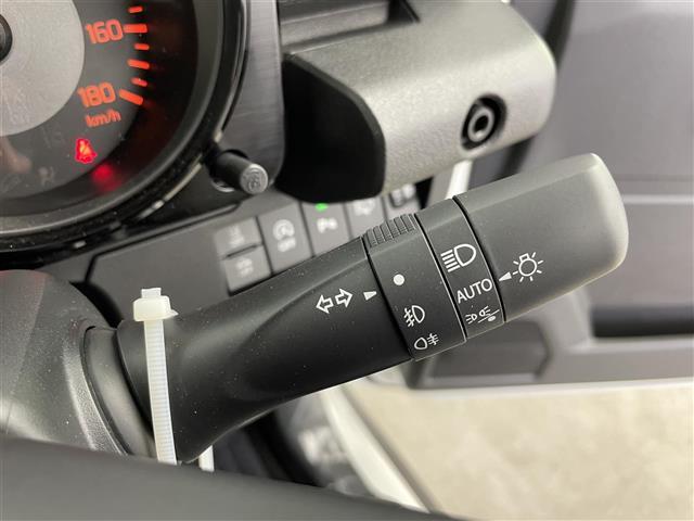 ジムニーノマド FC デュアルカメラブレーキサポート 純正フロアマット 純正ドアバイザー 前後コーナーセンサー LEDヘッドライト オートライト レーンキープアシスト レーダークルーズコントロール シートヒーター スマート(9枚目)