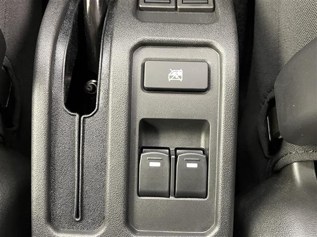 ジムニーノマド FC デュアルカメラブレーキサポート 純正フロアマット 純正ドアバイザー 前後コーナーセンサー LEDヘッドライト オートライト レーンキープアシスト レーダークルーズコントロール シートヒーター スマート(17枚目)