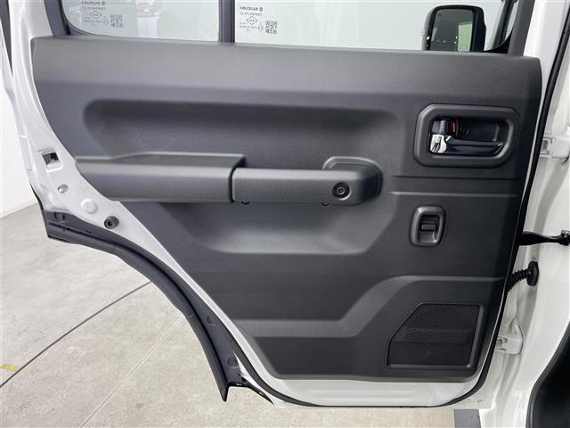 ジムニーノマド FC デュアルカメラブレーキサポート 純正フロアマット 純正ドアバイザー 前後コーナーセンサー LEDヘッドライト オートライト レーンキープアシスト レーダークルーズコントロール シートヒーター スマート(27枚目)