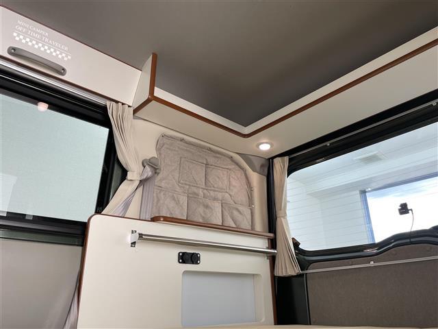 エブリイ ＰＣ　４ＷＤ　キャンピング仕様　純正ディスプレイオーディオ　ＢＴ　バックカメラ　衝突軽減ブレーキ　レーンキープアシスト　オートＬＥＤヘッドライト　リアパーキングセンサー　ＥＴＣ　ドラレコ　シートヒーター（29枚目）