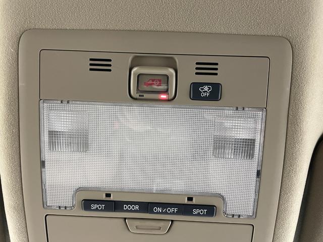 ランドクルーザー ＡＸ　Ｇセレクション　純正ナビ（ＣＤ　ＤＶＤ　ＭＳＶ）　バックカメラ　前後コーナーセンサー　ビルトインＥＴＣ　ベージュ革　前席パワーシート・シートヒーター　ＡＣＣ　純正スタッドレスＴセット積込み　スマートキー　ステップ（15枚目）