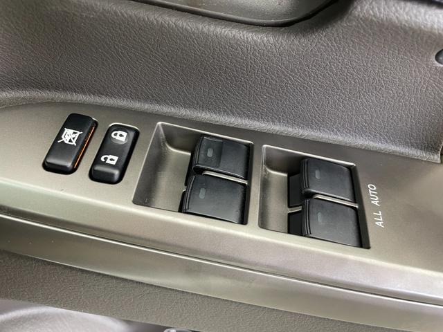 ランドクルーザー ＡＸ　Ｇセレクション　純正ナビ（ＣＤ　ＤＶＤ　ＭＳＶ）　バックカメラ　前後コーナーセンサー　ビルトインＥＴＣ　ベージュ革　前席パワーシート・シートヒーター　ＡＣＣ　純正スタッドレスＴセット積込み　スマートキー　ステップ（24枚目）