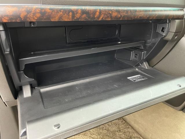 ランドクルーザー ＡＸ　Ｇセレクション　純正ナビ（ＣＤ　ＤＶＤ　ＭＳＶ）　バックカメラ　前後コーナーセンサー　ビルトインＥＴＣ　ベージュ革　前席パワーシート・シートヒーター　ＡＣＣ　純正スタッドレスＴセット積込み　スマートキー　ステップ（31枚目）