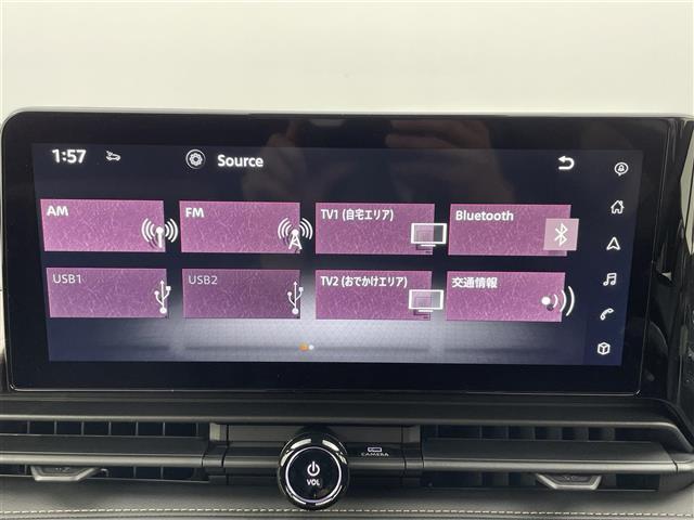 セレナ ｅ－パワー　ハイウェイスターＶ　登録済未使用車　１２．３型アドバンスドドライブアシストディスプレイ　ＴＶ　アラウンドビューモニター　両側パワースライドドア　プロパイロット　インテリジェントルームミラー　ワイヤレス充電　ＥＴＣ２．０（4枚目）