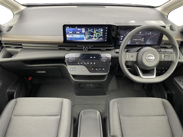 セレナ ｅ－パワー　ハイウェイスターＶ　登録済未使用車　１２．３型アドバンスドドライブアシストディスプレイ　ＴＶ　アラウンドビューモニター　両側パワースライドドア　プロパイロット　インテリジェントルームミラー　ワイヤレス充電　ＥＴＣ２．０（42枚目）