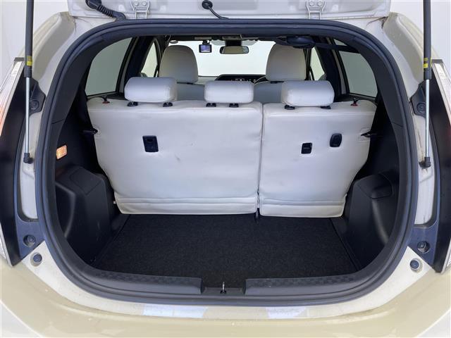 アクア クロスオーバー　グラム　ワンオーナー　純正ＳＤナビ（ＡＭ、ＦＭ、　ＣＤ、ＢＴ、ＳＤ、ＡＵＸ）　ワンセグＴＶ　車外カメラ（バック、フロント、サイド、全方位）　衝突軽減システム　レーンキープアシスト　コーナーセンサー　ドラレコ（32枚目）