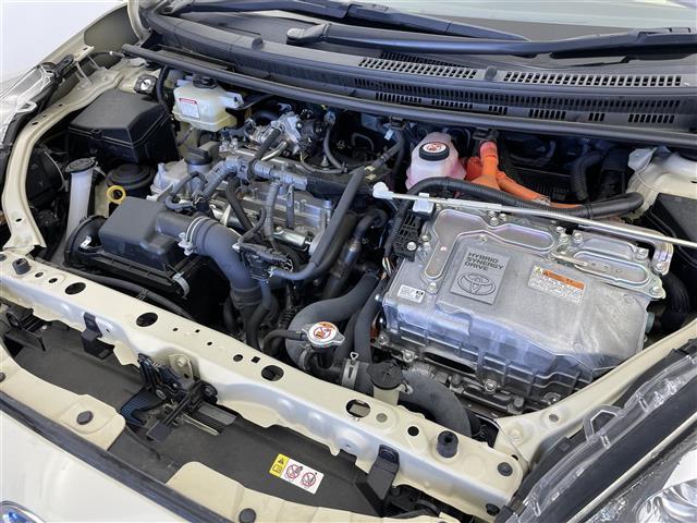 アクア クロスオーバー　グラム　ワンオーナー　純正ＳＤナビ（ＡＭ、ＦＭ、　ＣＤ、ＢＴ、ＳＤ、ＡＵＸ）　ワンセグＴＶ　車外カメラ（バック、フロント、サイド、全方位）　衝突軽減システム　レーンキープアシスト　コーナーセンサー　ドラレコ（40枚目）