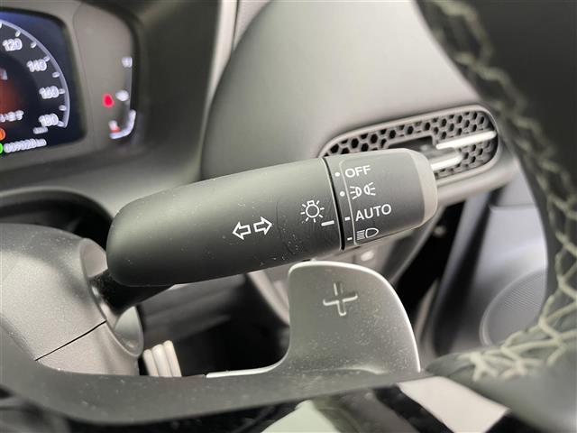 ZR-V Z BOSEサウンド 純正9型ナビ 全方位カメラ ETC レザーシート パワーシート シートヒーター ハンドルヒーター ブラインドスポットモニター 衝突被害軽減システム レーダークルーズコントロール(13枚目)