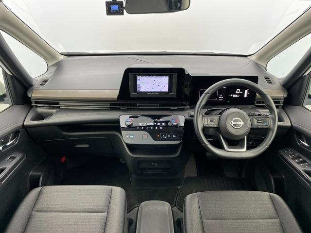 セレナ e-パワー ハイウェイスターV 社外ナビ(AM/FM/BT/DVD/フルセグ) バックカメラ ALPINE後席モニター ドライブレコーダー ETC ブラインドスポットモニター 衝突被害軽減システム レーダークルーズコントロール(2枚目)