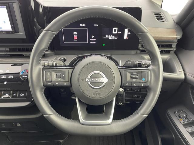 セレナ e-パワー ハイウェイスターV 社外ナビ(AM/FM/BT/DVD/フルセグ) バックカメラ ALPINE後席モニター ドライブレコーダー ETC ブラインドスポットモニター 衝突被害軽減システム レーダークルーズコントロール(8枚目)