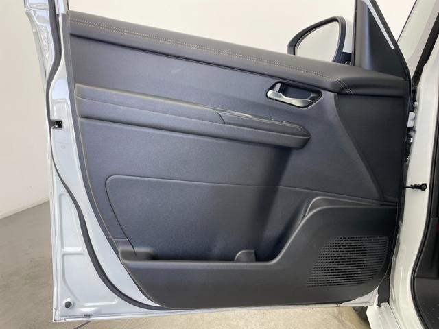 セレナ e-パワー ハイウェイスターV 社外ナビ(AM/FM/BT/DVD/フルセグ) バックカメラ ALPINE後席モニター ドライブレコーダー ETC ブラインドスポットモニター 衝突被害軽減システム レーダークルーズコントロール(29枚目)