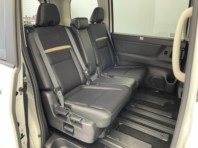 セレナ e-パワー ハイウェイスターV 社外ナビ(AM/FM/BT/DVD/フルセグ) バックカメラ ALPINE後席モニター ドライブレコーダー ETC ブラインドスポットモニター 衝突被害軽減システム レーダークルーズコントロール(33枚目)