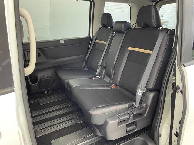 セレナ e-パワー ハイウェイスターV 社外ナビ(AM/FM/BT/DVD/フルセグ) バックカメラ ALPINE後席モニター ドライブレコーダー ETC ブラインドスポットモニター 衝突被害軽減システム レーダークルーズコントロール(34枚目)