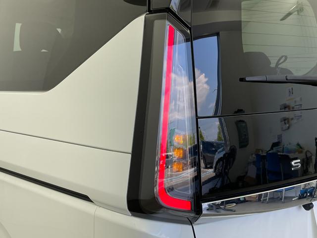 セレナ e-パワー ハイウェイスターV 社外ナビ(AM/FM/BT/DVD/フルセグ) バックカメラ ALPINE後席モニター ドライブレコーダー ETC ブラインドスポットモニター 衝突被害軽減システム レーダークルーズコントロール(54枚目)