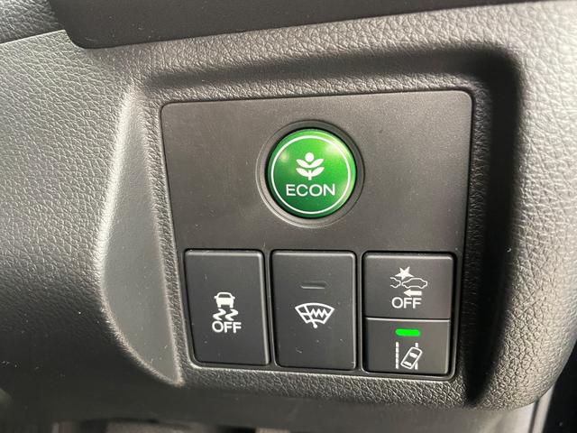 ◆商談ルームには「キッズスペース」を完備しています。ＤＶＤ、ブロック、絵本、おままごとセット。お子様連れでも、ゆっくりとお車をお選びいただけます！