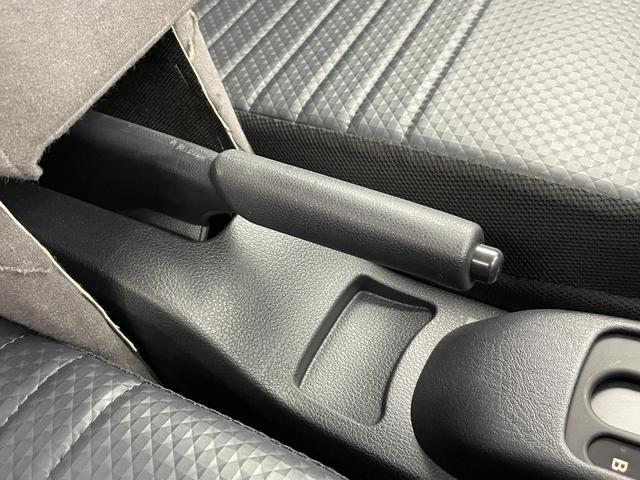 ハイゼットトラック ローダンプ 電動モーター式 社外ナビ オートハロゲンライト 衝突被害軽減システム コーナーセンサー 横滑り防止装置 アイドリングストップ デフロック スペアキー ACエアコン 保証書 取扱説明書 BT フルセグ(16枚目)