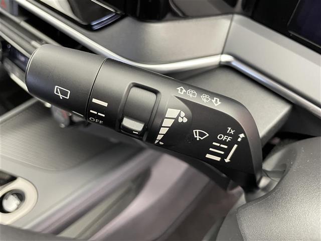 ノート X 純正9型ナビ フルセグTV 衝突被害軽減ブレーキ コーナーセンサー前後 オートLEDヘッドライト 横滑り防止装置 ETC ドライブレコーダー スマートキー プッシュスタート 純正フロアマット 取扱説明(10枚目)