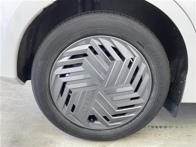 ノート X 純正9型ナビ フルセグTV 衝突被害軽減ブレーキ コーナーセンサー前後 オートLEDヘッドライト 横滑り防止装置 ETC ドライブレコーダー スマートキー プッシュスタート 純正フロアマット 取扱説明(39枚目)