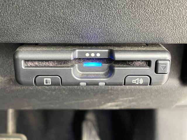 ジムニー XC 社外ナビ ドライブレコーダー ETC シートヒーター 衝突被害軽減システム クルーズコントロール レーンキープアシスト 横滑り防止装置 オートLEDライト 純正アルミホイール ステアリングスイッチ(3枚目)