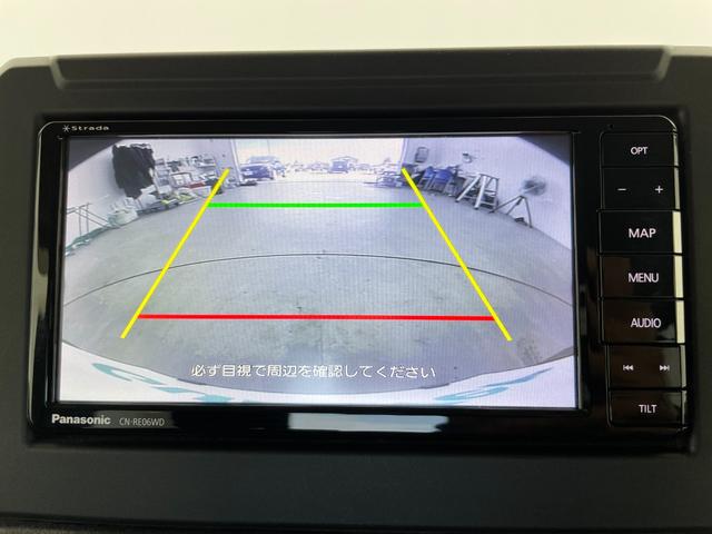 ジムニーシエラ JC 社外ナビ バックカメラ シートヒーター 衝突被害軽減システム レーンキープアシスト 横滑り防止装置 オートLEDライト フォグライト 純正アルミホイール 純正フロアマット ステアリングスイッチ AAC(7枚目)