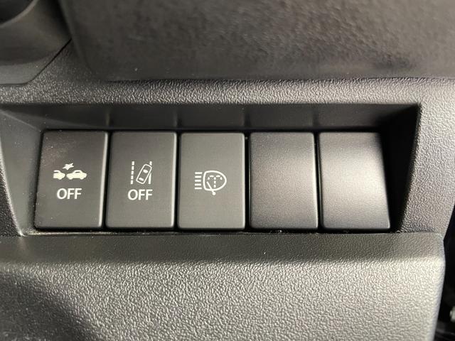 ジムニーシエラ JC 社外ナビ バックカメラ シートヒーター 衝突被害軽減システム レーンキープアシスト 横滑り防止装置 オートLEDライト フォグライト 純正アルミホイール 純正フロアマット ステアリングスイッチ AAC(26枚目)