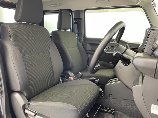 ジムニーシエラ JC 社外ナビ バックカメラ シートヒーター 衝突被害軽減システム レーンキープアシスト 横滑り防止装置 オートLEDライト フォグライト 純正アルミホイール 純正フロアマット ステアリングスイッチ AAC(28枚目)