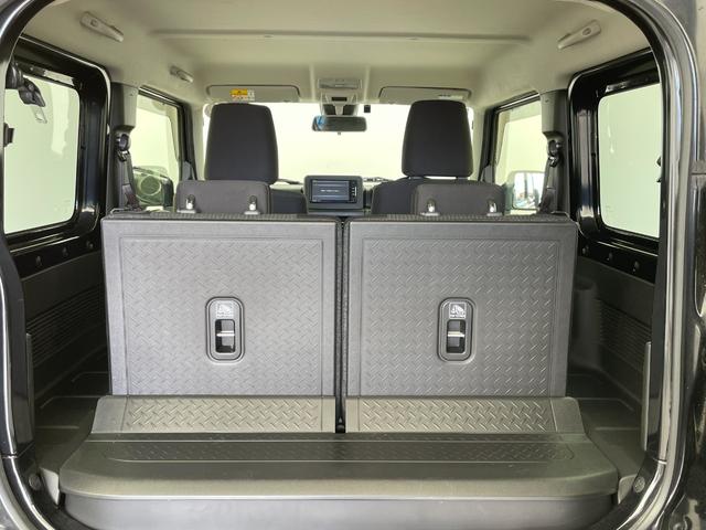 ジムニーシエラ JC 社外ナビ バックカメラ シートヒーター 衝突被害軽減システム レーンキープアシスト 横滑り防止装置 オートLEDライト フォグライト 純正アルミホイール 純正フロアマット ステアリングスイッチ AAC(36枚目)