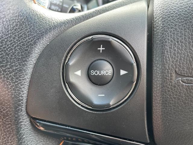 ヴェゼル ハイブリッドＺ　純正ナビ　フルセグＴＶ　バックカメラ　寒冷地仕様　衝突被害軽減ブレーキ　クルーズコントロール　オートＬＥＤヘッドライト　横滑り防止装置　ハーフレザーシート　シートヒーター　ＥＴＣ　ドライブレコーダー（12枚目）