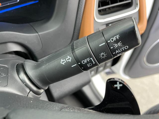 ヴェゼル ハイブリッドＺ　純正ナビ　フルセグＴＶ　バックカメラ　寒冷地仕様　衝突被害軽減ブレーキ　クルーズコントロール　オートＬＥＤヘッドライト　横滑り防止装置　ハーフレザーシート　シートヒーター　ＥＴＣ　ドライブレコーダー（16枚目）