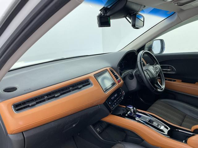 ヴェゼル ハイブリッドＺ　純正ナビ　フルセグＴＶ　バックカメラ　寒冷地仕様　衝突被害軽減ブレーキ　クルーズコントロール　オートＬＥＤヘッドライト　横滑り防止装置　ハーフレザーシート　シートヒーター　ＥＴＣ　ドライブレコーダー（28枚目）