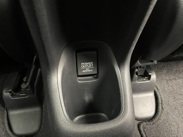 ヴェゼル ハイブリッドＺ　純正ナビ　フルセグＴＶ　バックカメラ　寒冷地仕様　衝突被害軽減ブレーキ　クルーズコントロール　オートＬＥＤヘッドライト　横滑り防止装置　ハーフレザーシート　シートヒーター　ＥＴＣ　ドライブレコーダー（30枚目）