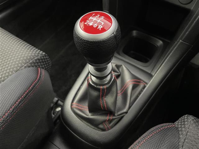 スイフトスポーツ ベースグレード ワンオーナー 社外SDナビ(AM/FM/CD/BT)フルセグTV クルーズコントロール 横滑り防止装置 盗難防止装置 オートライト フロアマット純正 純正AW ドアバイザー フォグランプ 取説/保証書(2枚目)