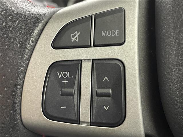 スイフトスポーツ ベースグレード ワンオーナー 社外SDナビ(AM/FM/CD/BT)フルセグTV クルーズコントロール 横滑り防止装置 盗難防止装置 オートライト フロアマット純正 純正AW ドアバイザー フォグランプ 取説/保証書(8枚目)